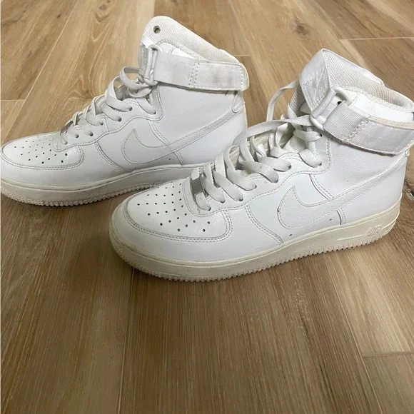 Nike Air Force 1 - Picture 2 of 7